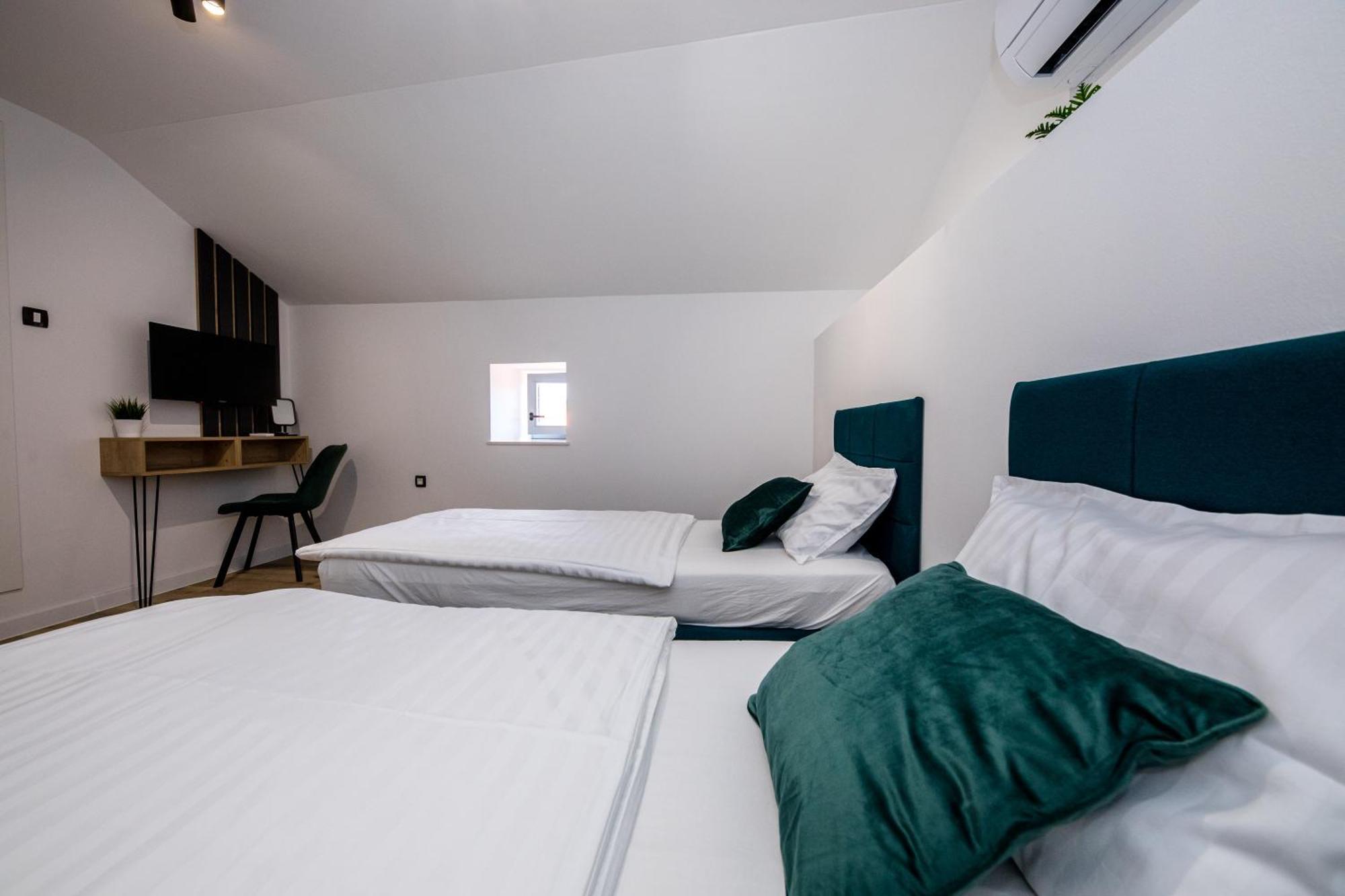 Villa Copun With Heated Pool